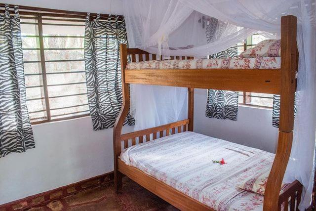 Kijani Cottages Diani Diani Beach Exterior photo